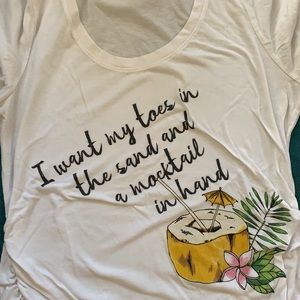 Medium maternity vneck